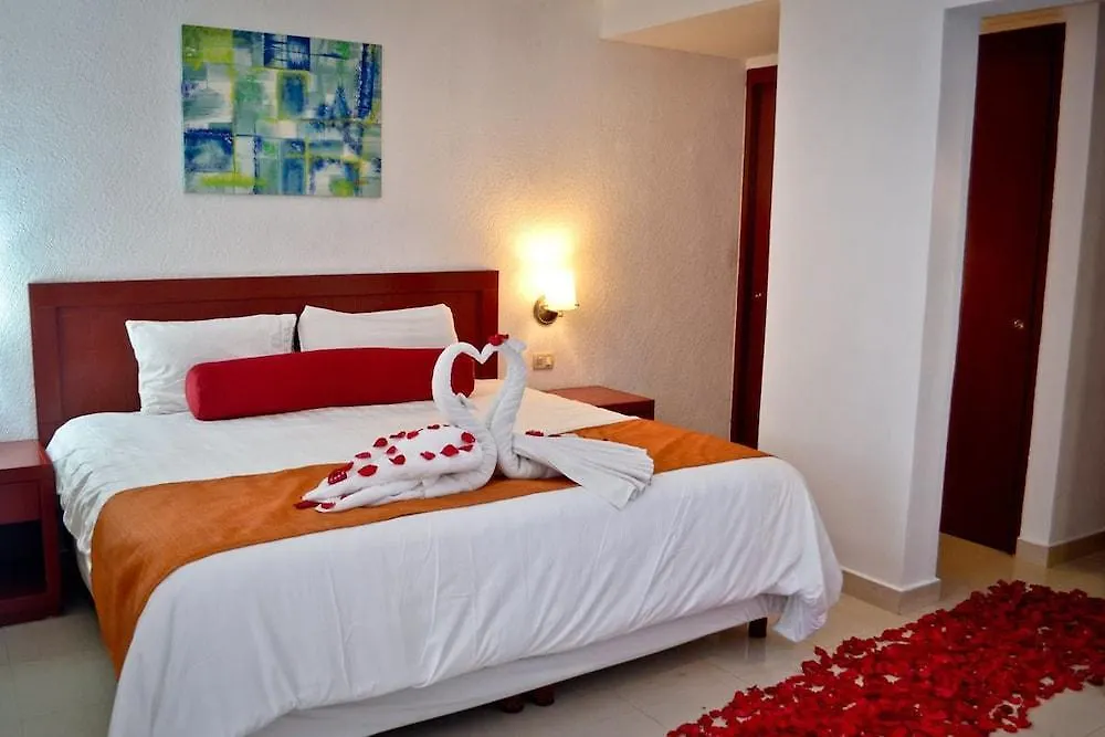Hotel Dos Playas Faranda Cancun 4*,